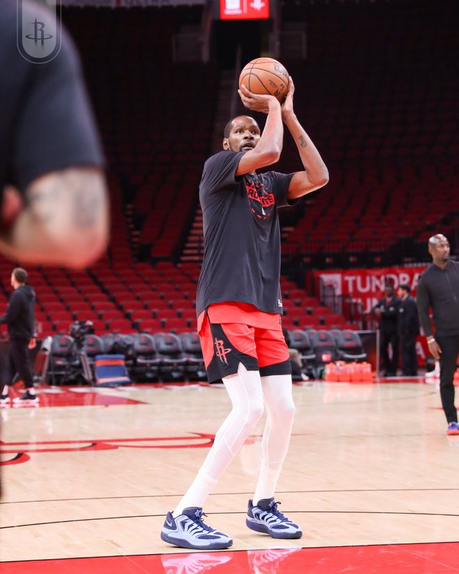 杜蘭特28+10火箭戰(zhàn)勝公牛結(jié)束3連敗，申京23+7+11湯普森23分