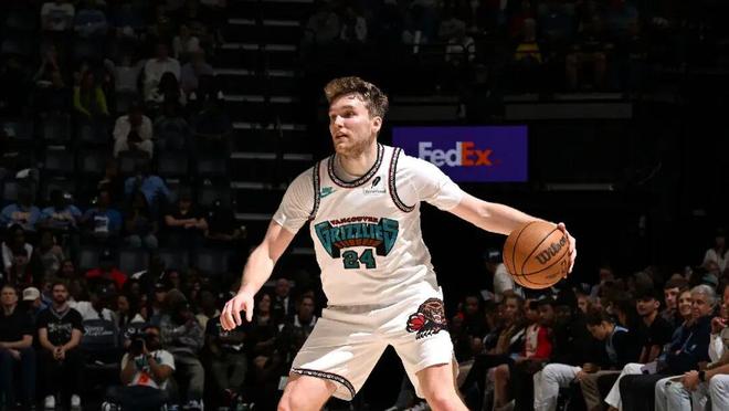 聰明的球員，不是教練教出來(lái)的