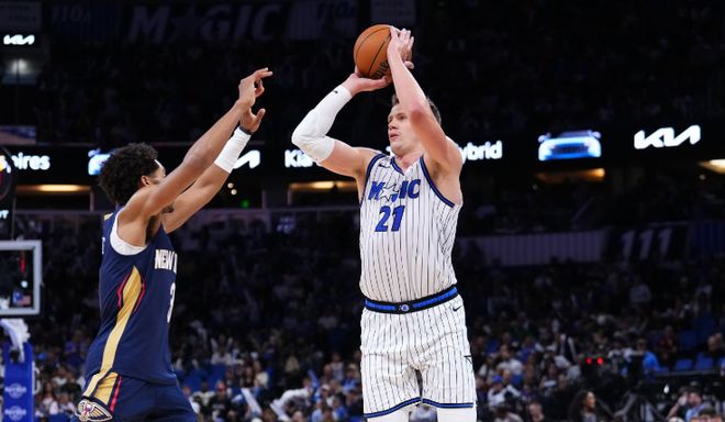 魔術(shù)3人20+獲勝！大瓦時(shí)隔386天復(fù)出8分 鵜鶘近11戰(zhàn)10敗