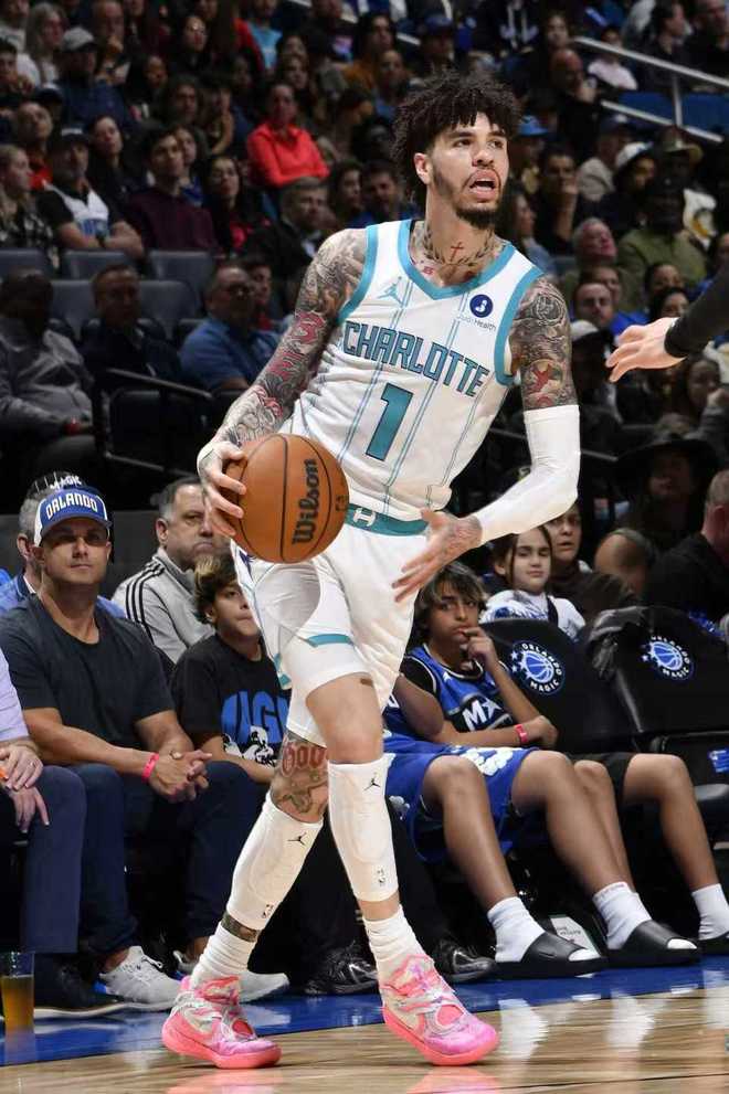 大爆冷！黃蜂8人上雙27分大勝魔術(shù) 三球16+6+7班凱羅23分