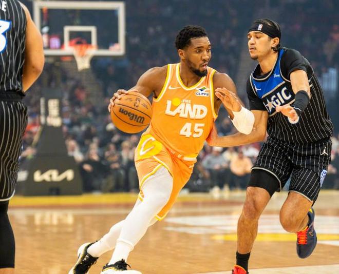 班凱羅37分完勝探花郎，米切爾45+4+4，騎士雙殺魔術(shù)豪取四連勝